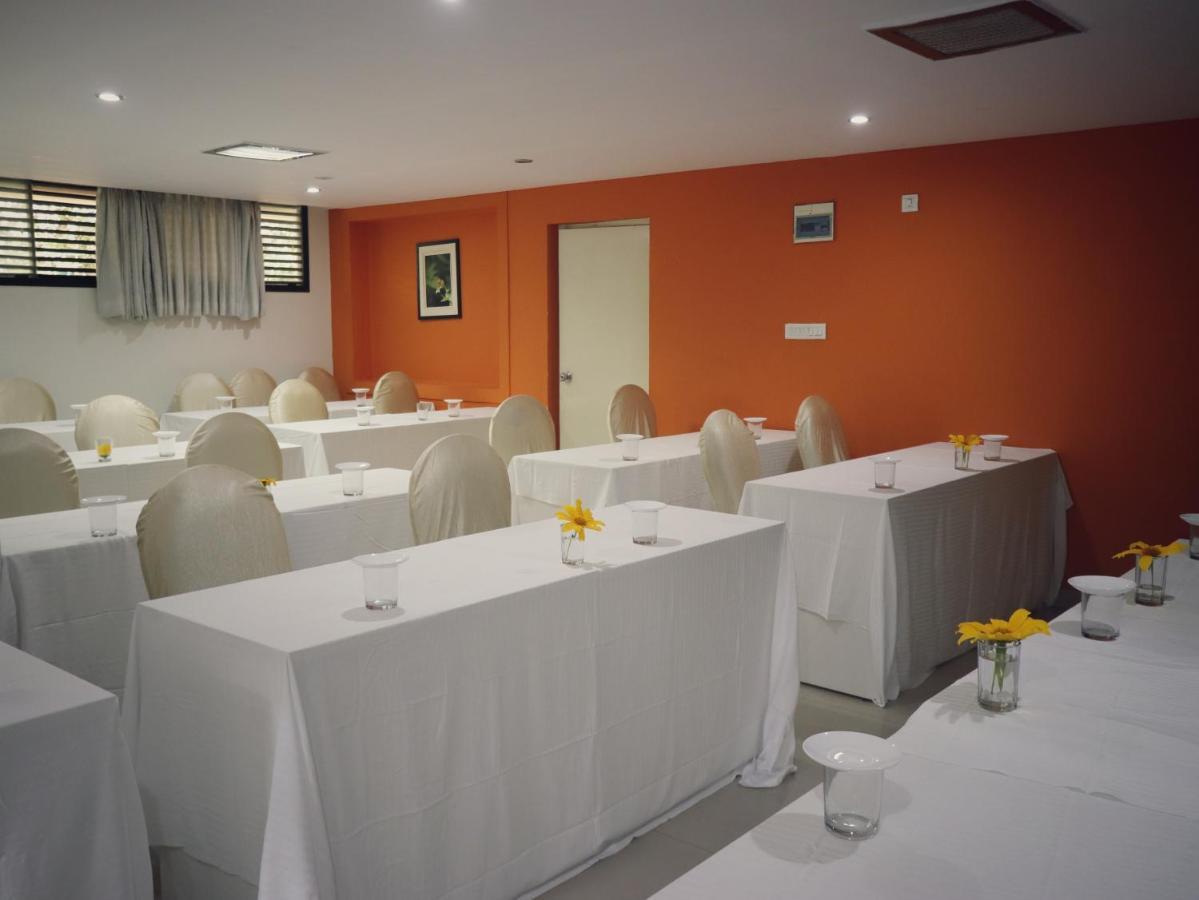 The Green Path Eco Hotel Bengaluru Zewnętrze zdjęcie